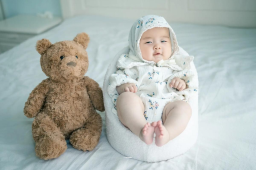 拉萨宝宝吃不饱母乳的症状